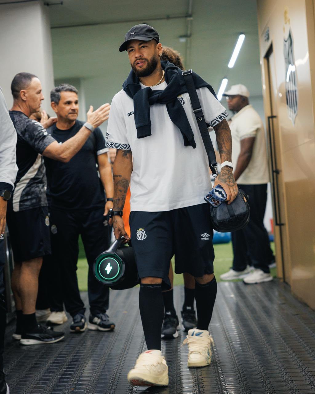 Santos faz mistério e vai avaliar condição de Neymar para decidir presença contra o Remo