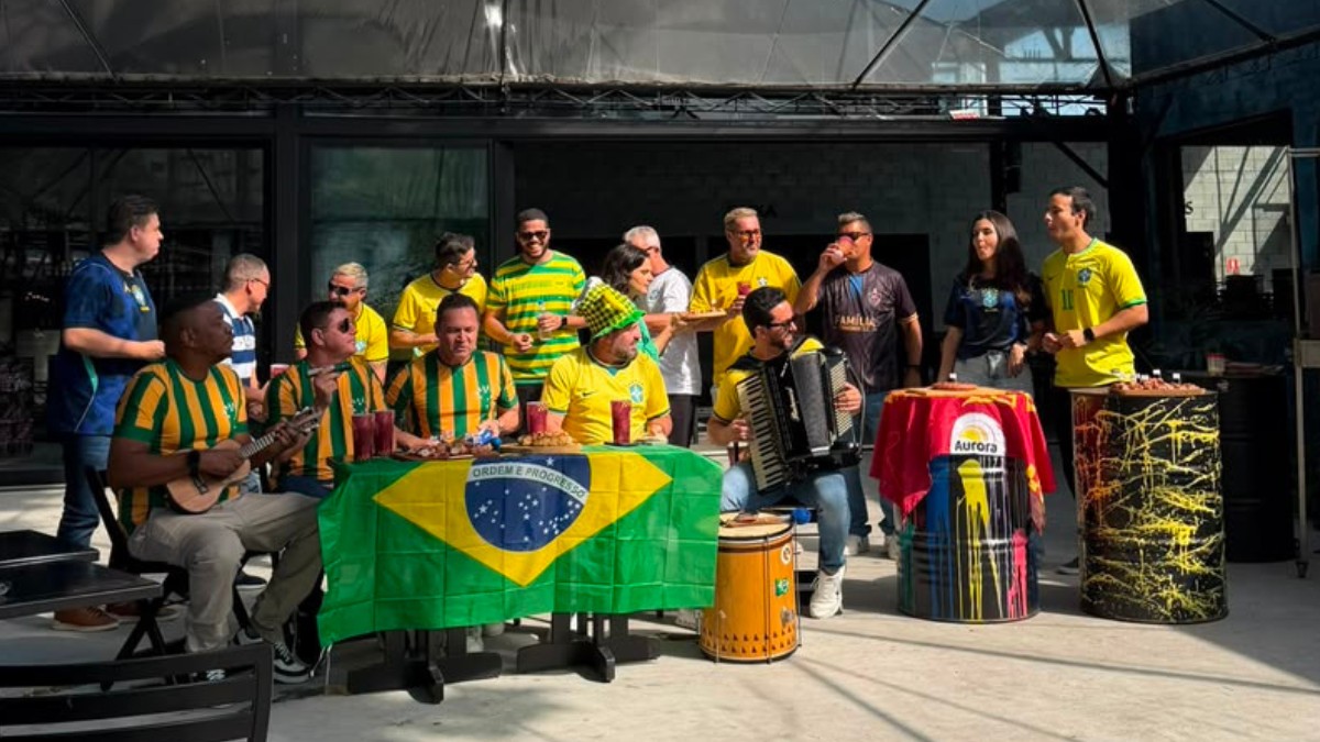Churrasquinho GE entrevista torcedores catarinenses que foram para o mundial