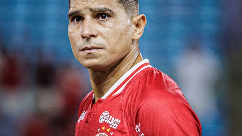 Baraúnas anuncia contratação de atacante Paulinho, ex-QFC e América-RN