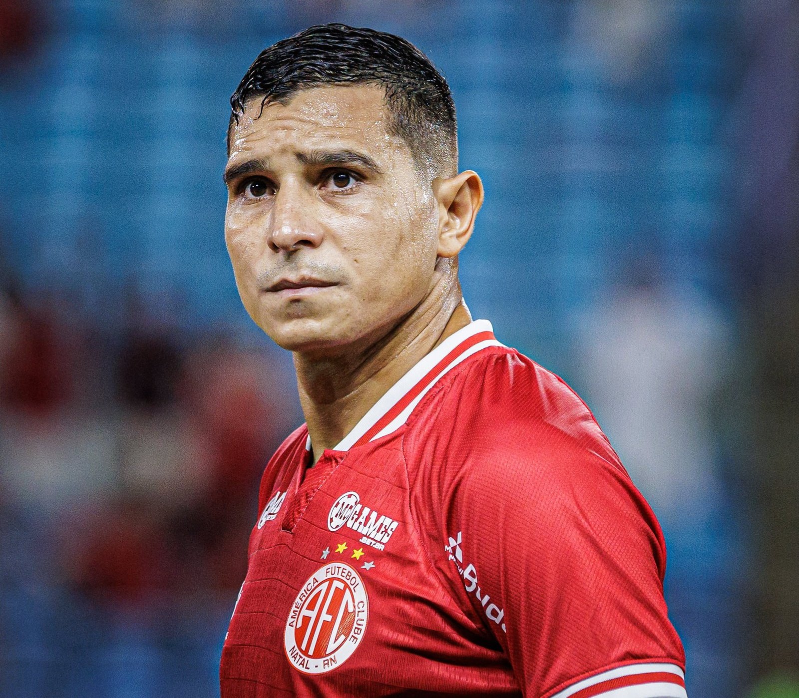 Baraúnas anuncia contratação de atacante Paulinho, ex-QFC e América-RN