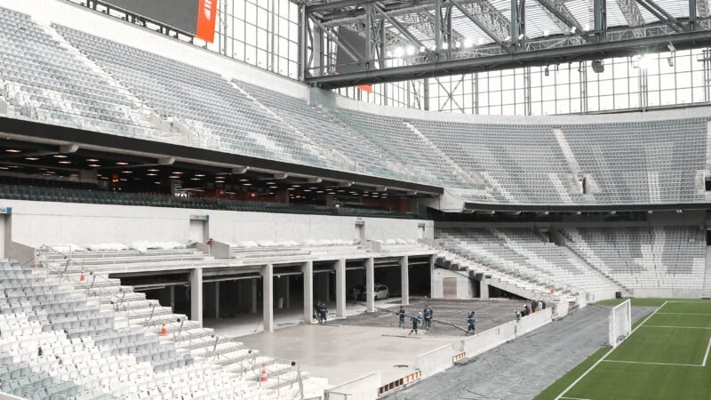 Athletico conclui etapa da arquibancada retrátil da Arena da Baixada; veja como está
