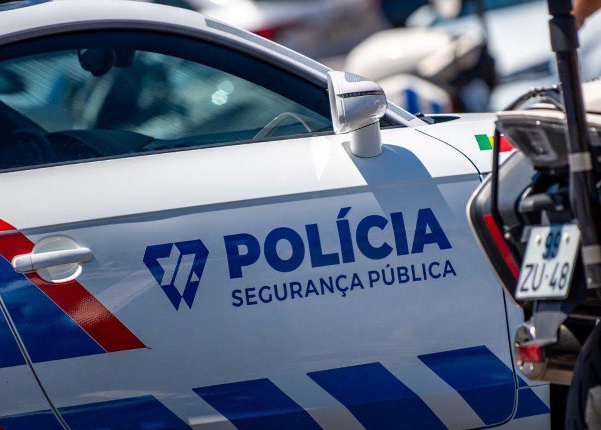 Adolescente brasileiro de 15 anos é detido suspeito de matar a própria mãe em Portugal