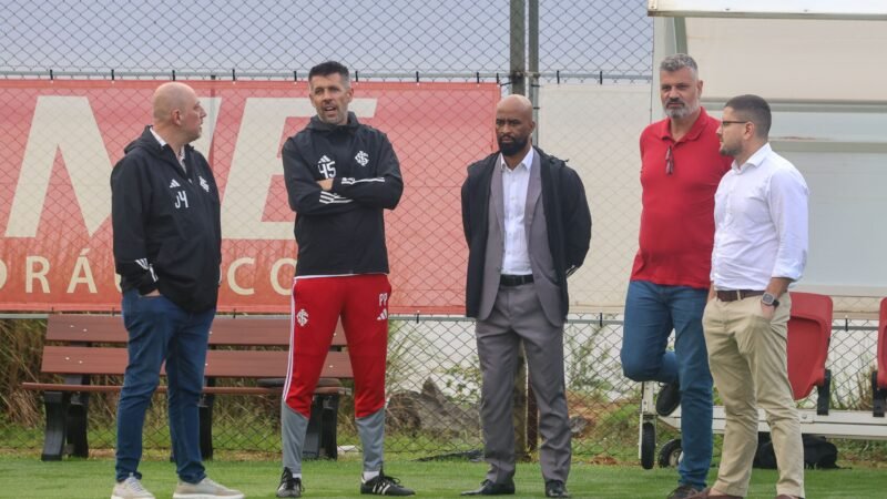 Presidente do Inter reafirma confiança e garante Pezzolano até o fim do ano