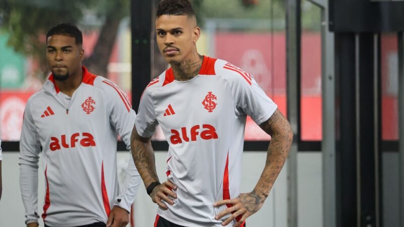 Coritiba encaminha contratação do volante Richard, de saída do Inter