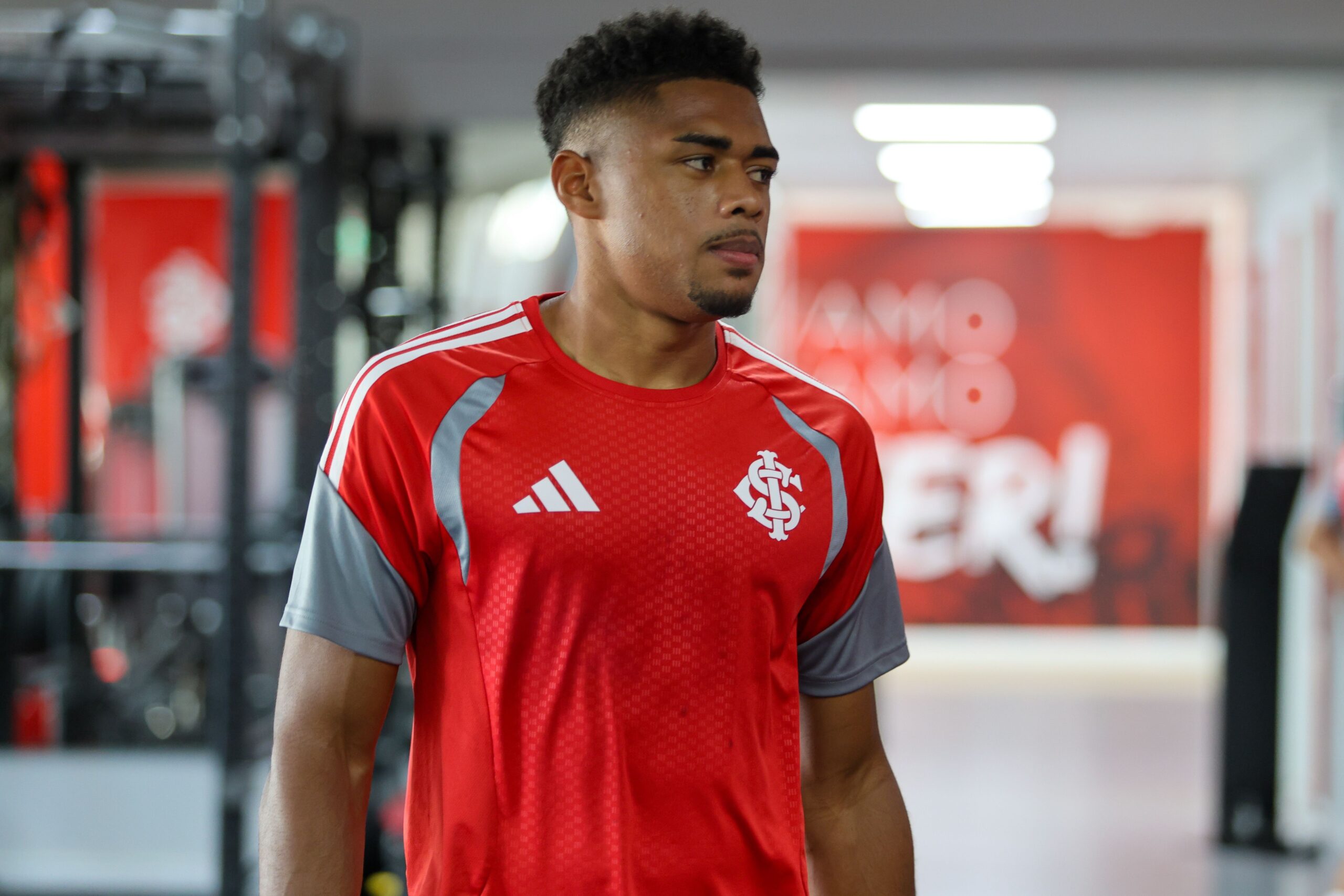 Saiba quando o Inter poderá utilizar Victor Gabriel com o efeito suspensivo concedido pelo STJD