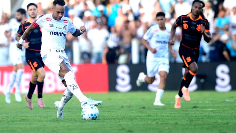 Neymar encara Corinthians e busca protagonizar primeiro clássico desde o retorno ao Santos