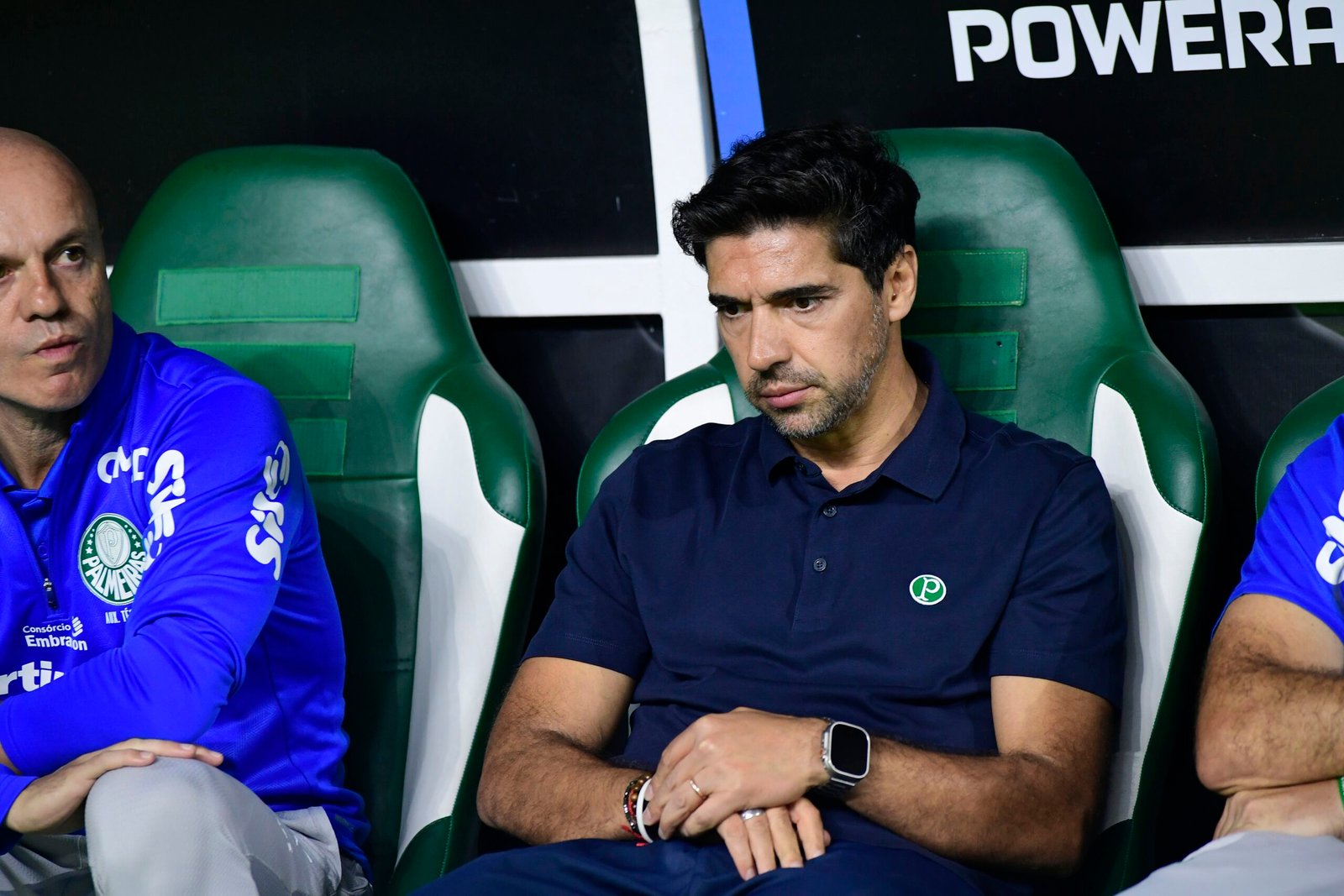 Abel cita expulsão rigorosa e falta de eficácia do Palmeiras: “Ainda temos mais 90 minutos”