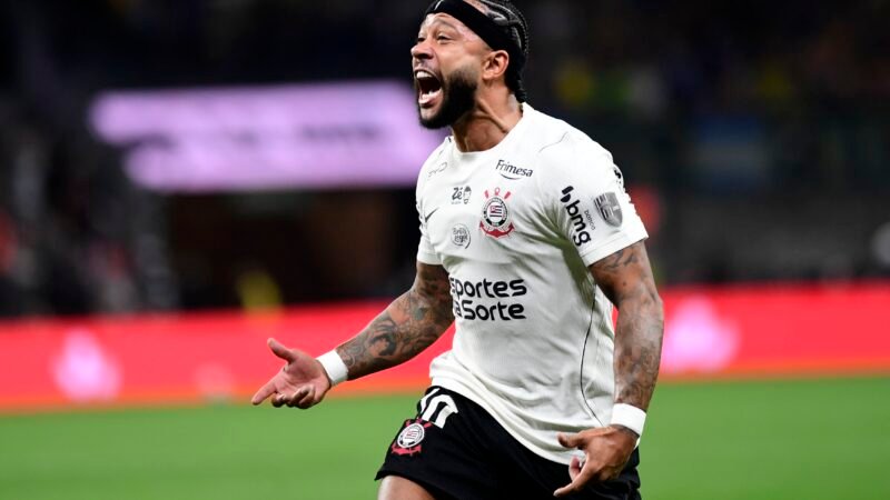Memphis faz apelo à torcida do Corinthians após clipe polêmico: “Não interpretem mal a mensagem”