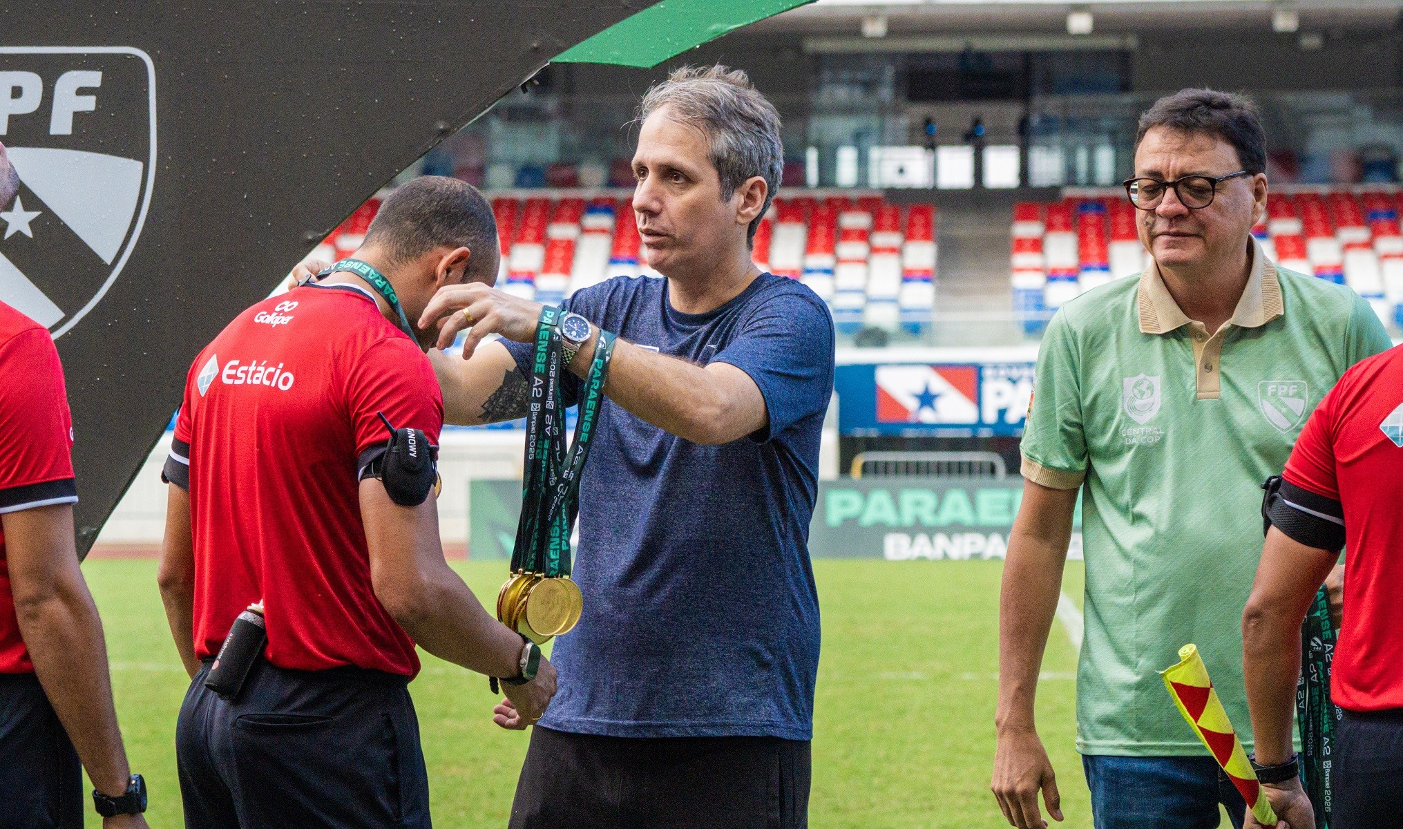 Vice da CBF revela projeto para transformar joias perdidas do futebol em árbitros