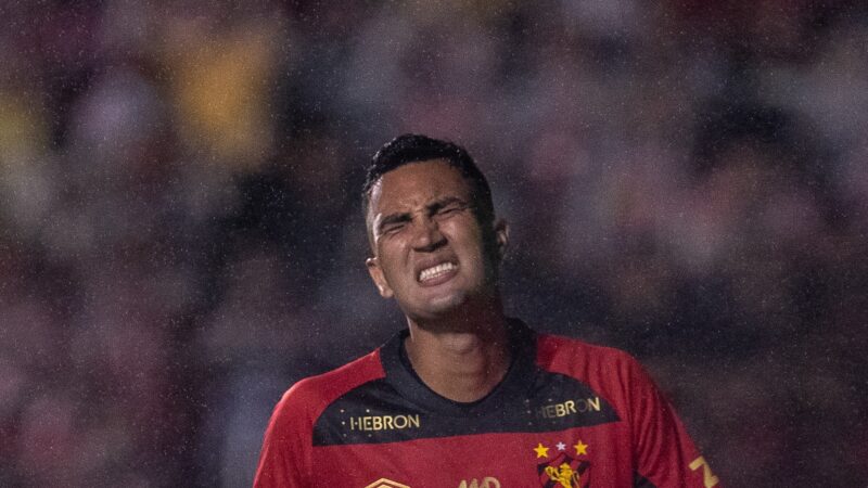 Sport atrasa pagamento de acordo com o volante Christian Rivera