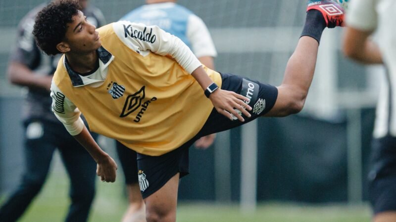 Robinho Jr. passa de um mês sem jogar e vive “geladeira” no Santos