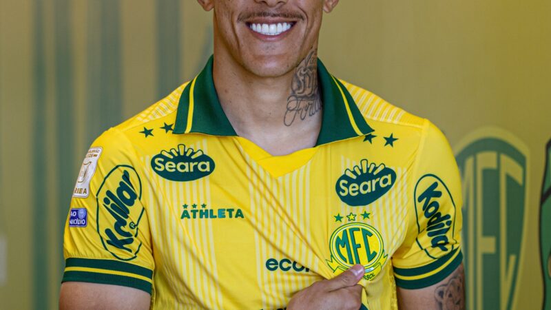 Mirassol anuncia a contratação do volante Wallisson, ex-Coritiba