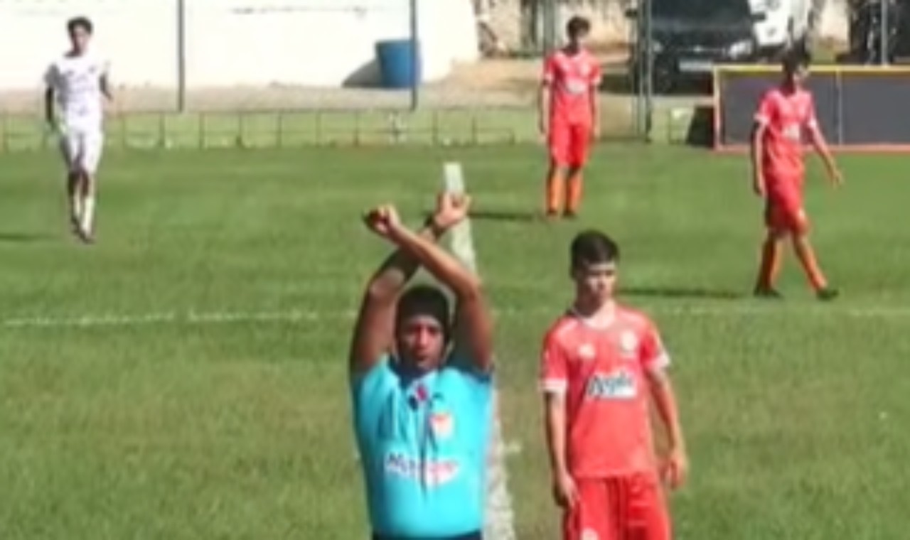 Árbitro é vítima de racismo e deixa partida para prestar queixa na delegacia no Paulista Sub-15