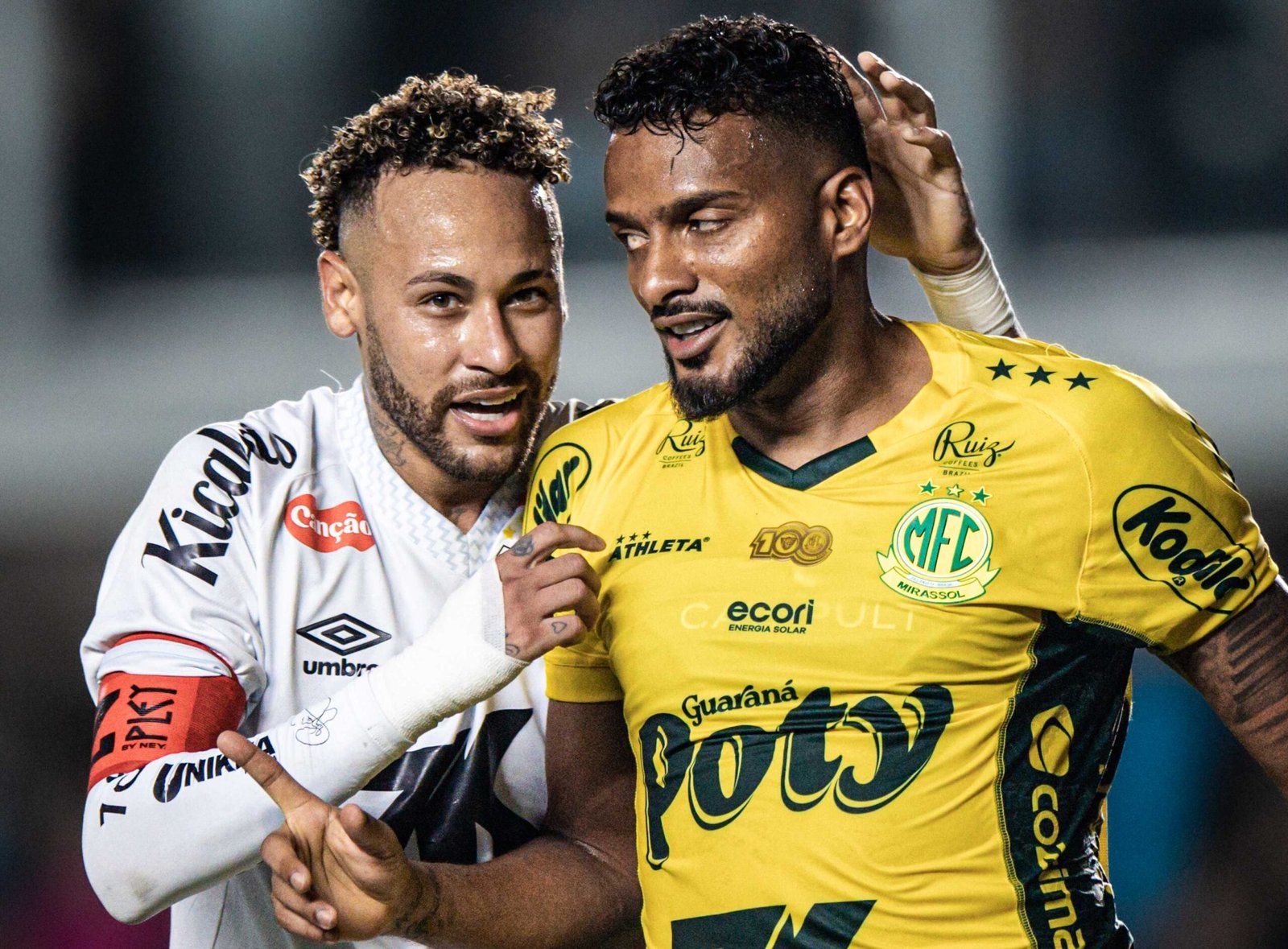Reinaldo relembra bom retrospecto contra o Santos e celebra reencontro com Neymar