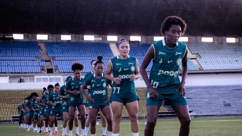 Atlético-PI faz último treino no PI antes de viagem para Manaus; seis atletas ficam à disposição