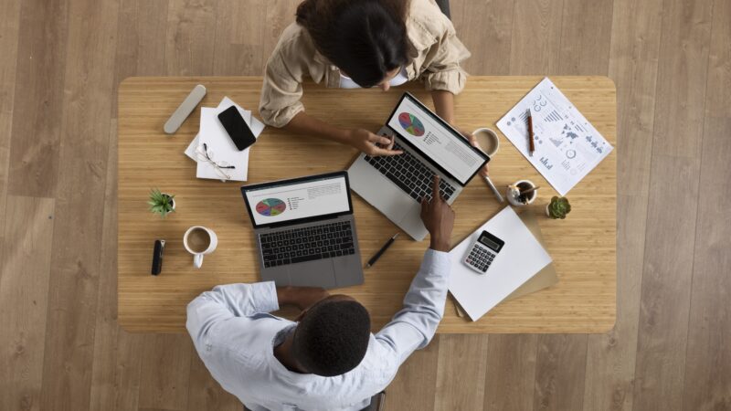 Você sabe separar amizade e trabalho? Faça o QUIZ e descubra