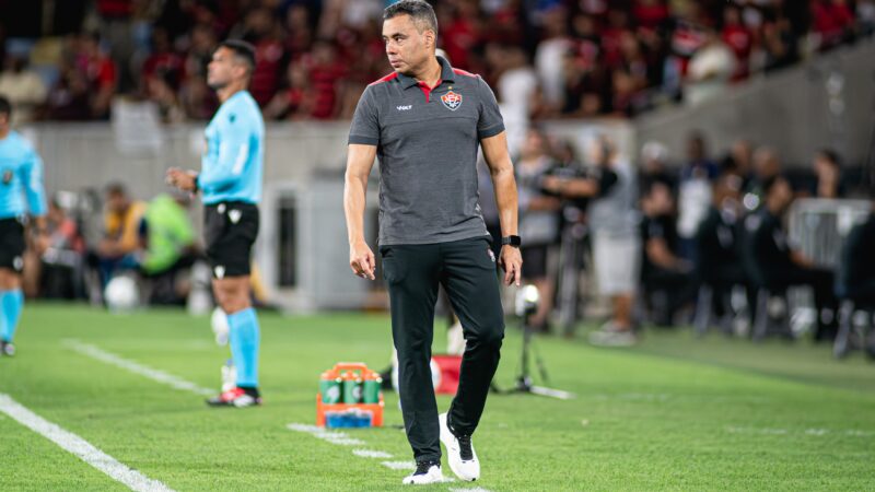 Jair Ventura reconhece dificuldade do Vitória como visitante após derrota: “Temos que ser cobrados”