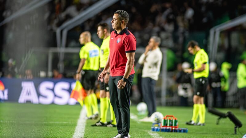 Jair Ventura revela cobrança no vestiário depois de derrota: “Trocar palavras por atitudes”