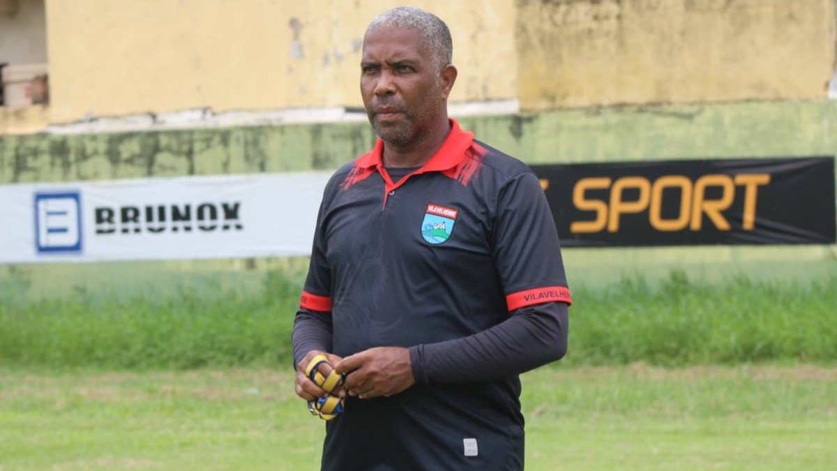 Vilavelhense anuncia saída do técnico Jonilson Veloso após temporada de destaque