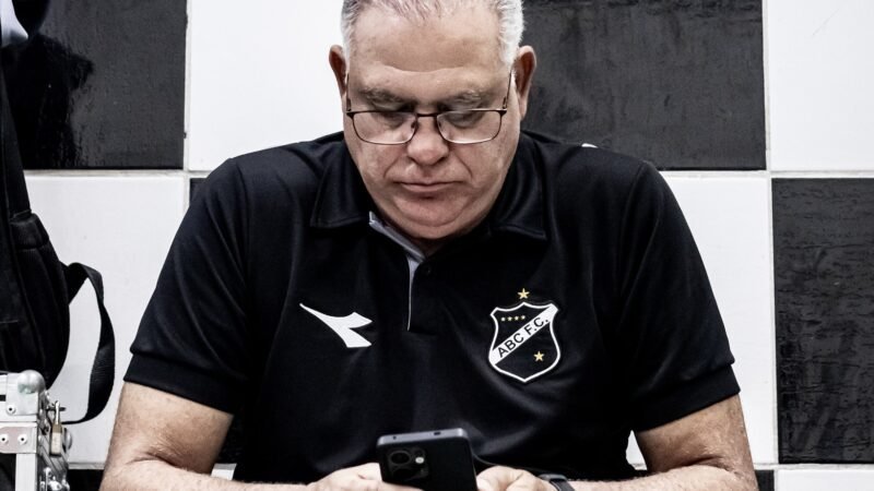 ABC quer manter Waguinho Dias e deve iniciar conversa por renovação