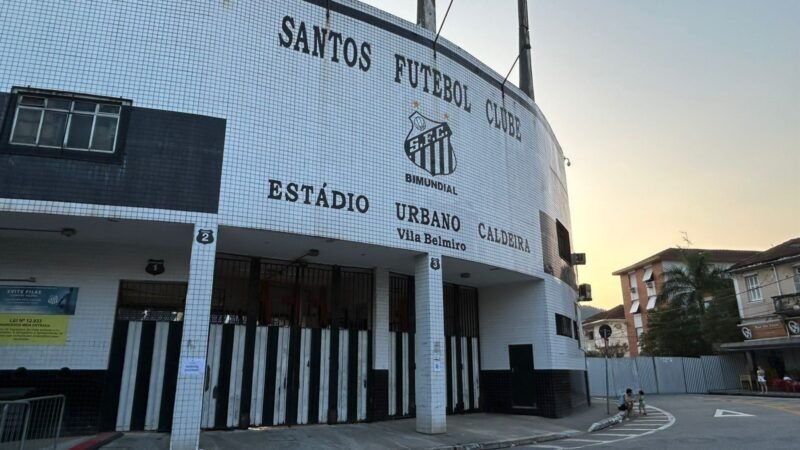 Grupo de conselheiros do Santos critica negociação por SAF no fim da gestão de Teixeira