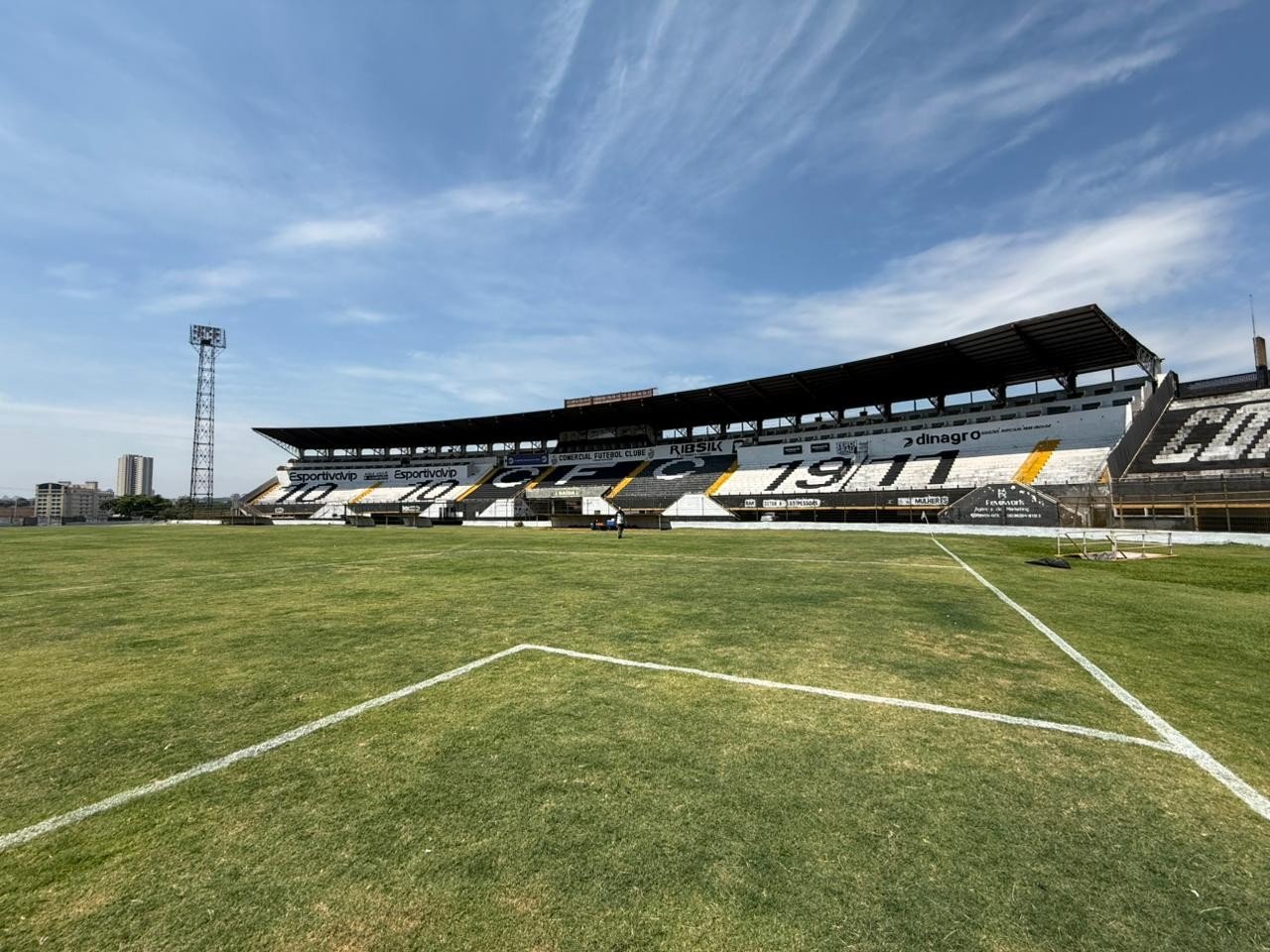 Comercial x EC São Bernardo na Copa Paulista: onde assistir ao vivo e horário