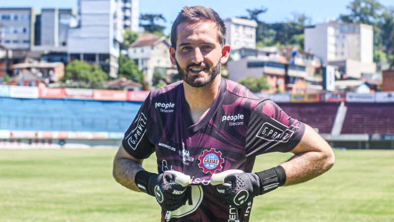 São Bernardo anuncia a contratação do goleiro Léo Lang, ex-Caxias