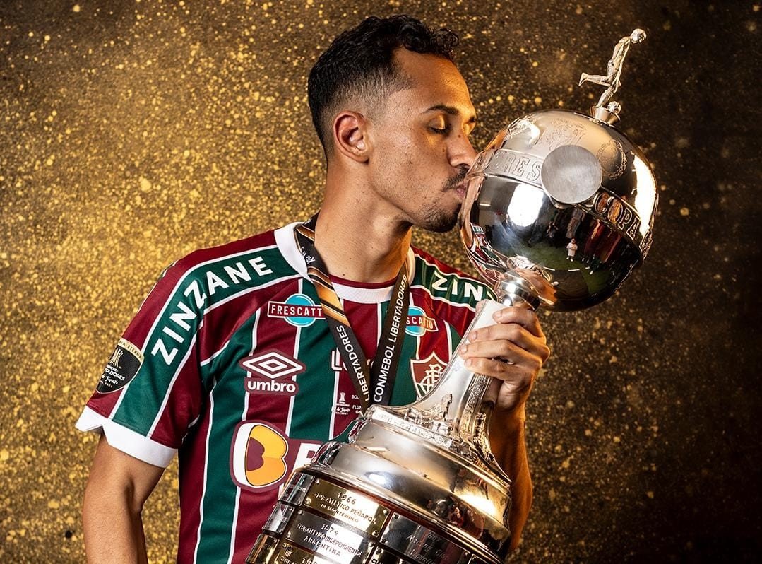 Santos conversa com meia do Flu emprestado ao América-MEX, mas tem trava por reforços