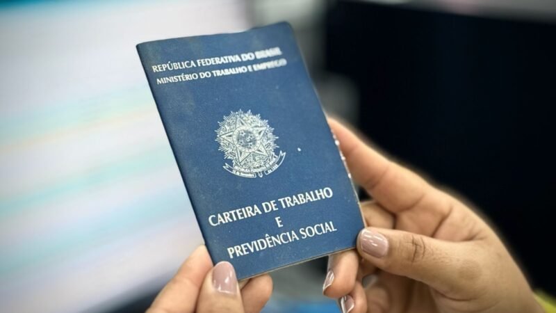 Medo de perder o emprego cai ao menor nível desde 2025, mostra FGV