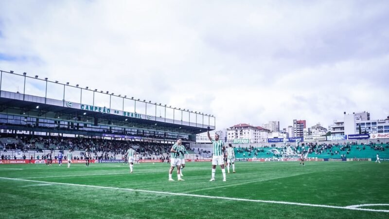 Melhores mandantes, Athletico e Juventude têm campanhas idênticas nas Séries A e B; compare