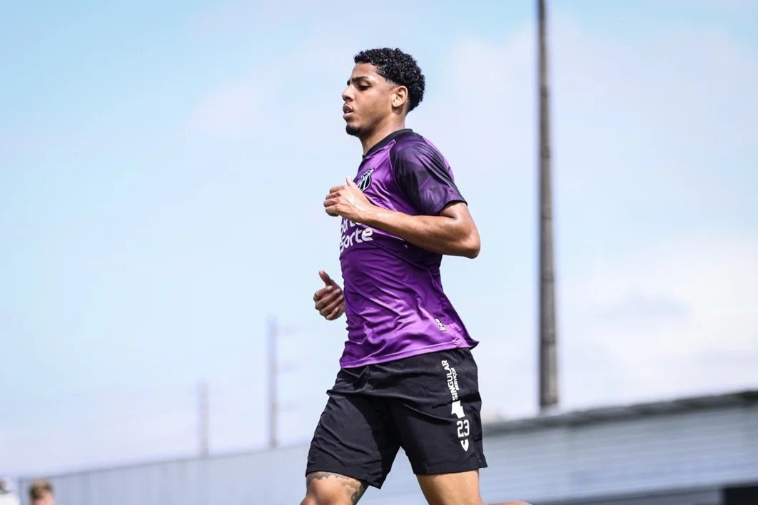 Thalisson, zagueiro do Ceará, passará por cirurgia e está fora do restante da temporada