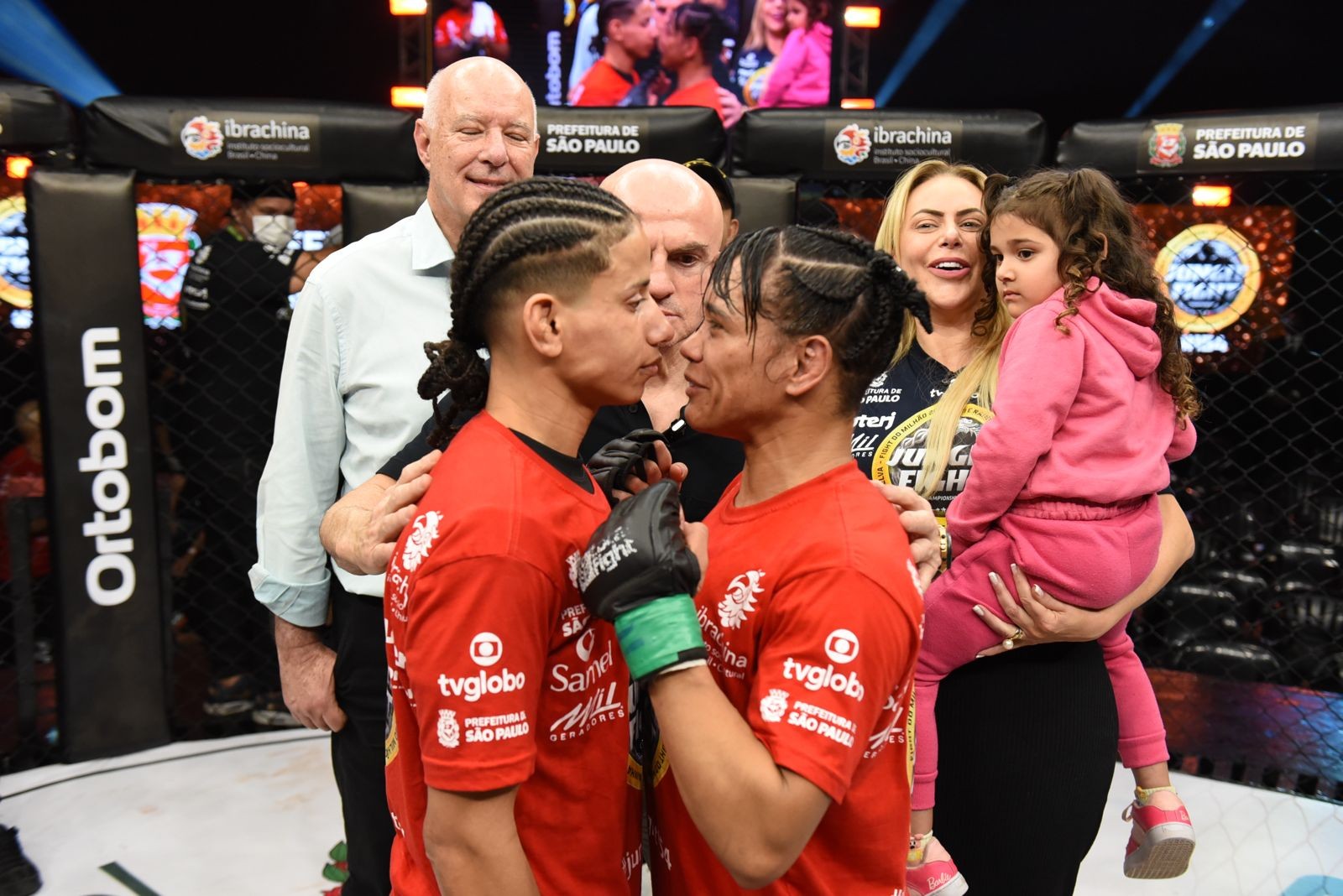 Fight do Milhão: Nágila Goku e Bianca Sattelmayer vencem e fazem final do peso-palha