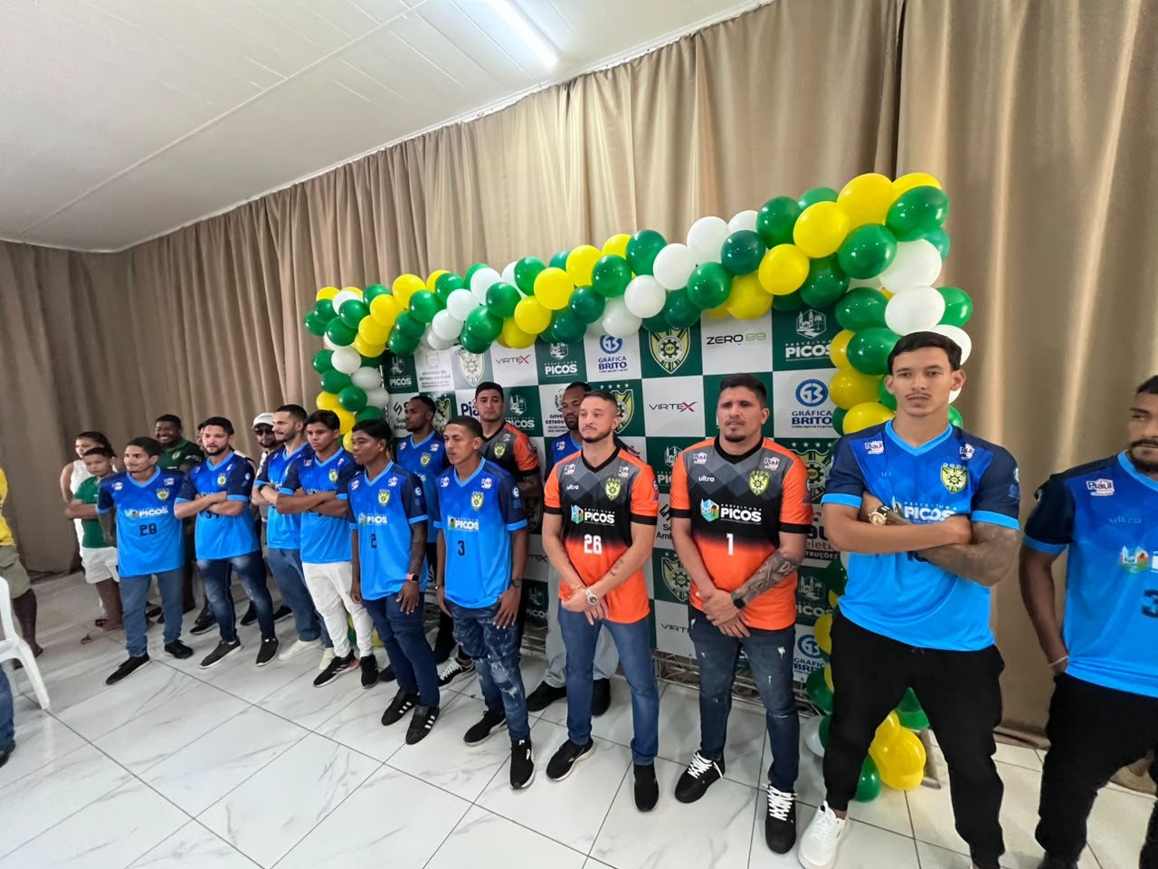 Picos apresenta elenco e comissão técnica para o Piauiense Série B 2026