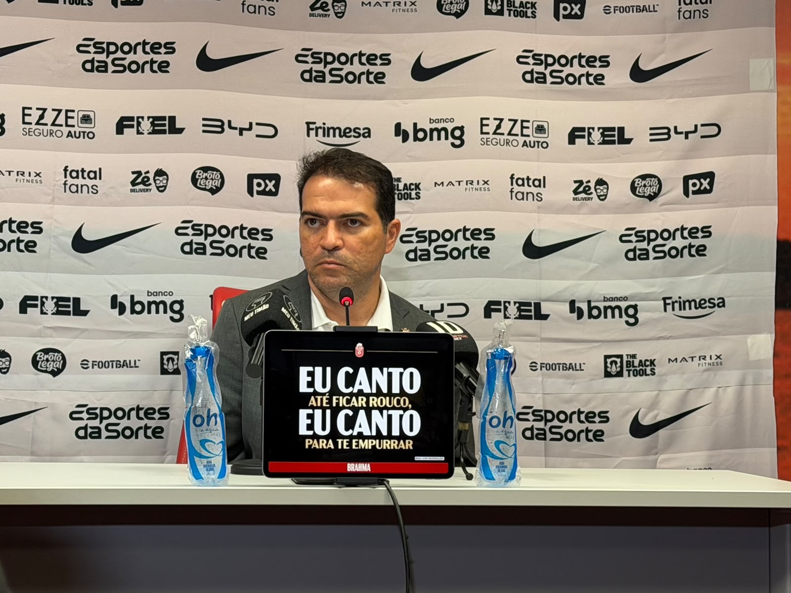 Marcelo Paz diz que jogadores do Corinthians foram intimidados por árbitro: “Causa estranheza”