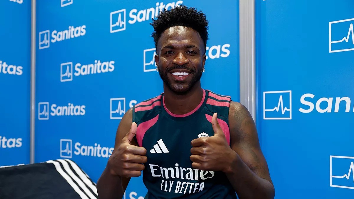 Em meio a impasse por renovação, Vini Jr. se reapresenta ao Real Madrid e inicia pré-temporada