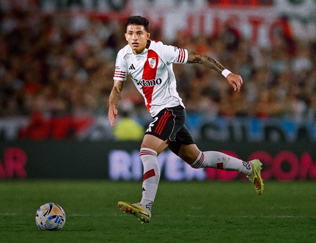Atlético-MG admite conversas com volante do River Plate e possível saída na zaga