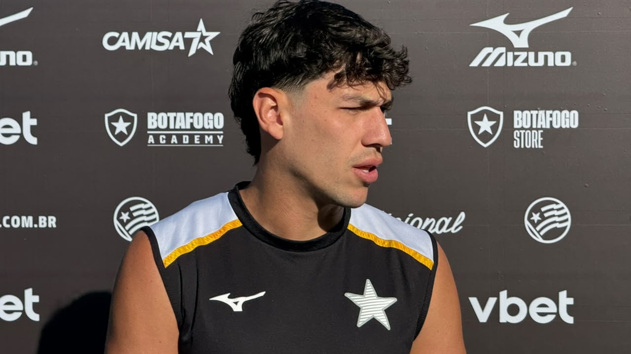 Ferraresi é otimista sobre permanência no Botafogo: “Faltam detalhes”