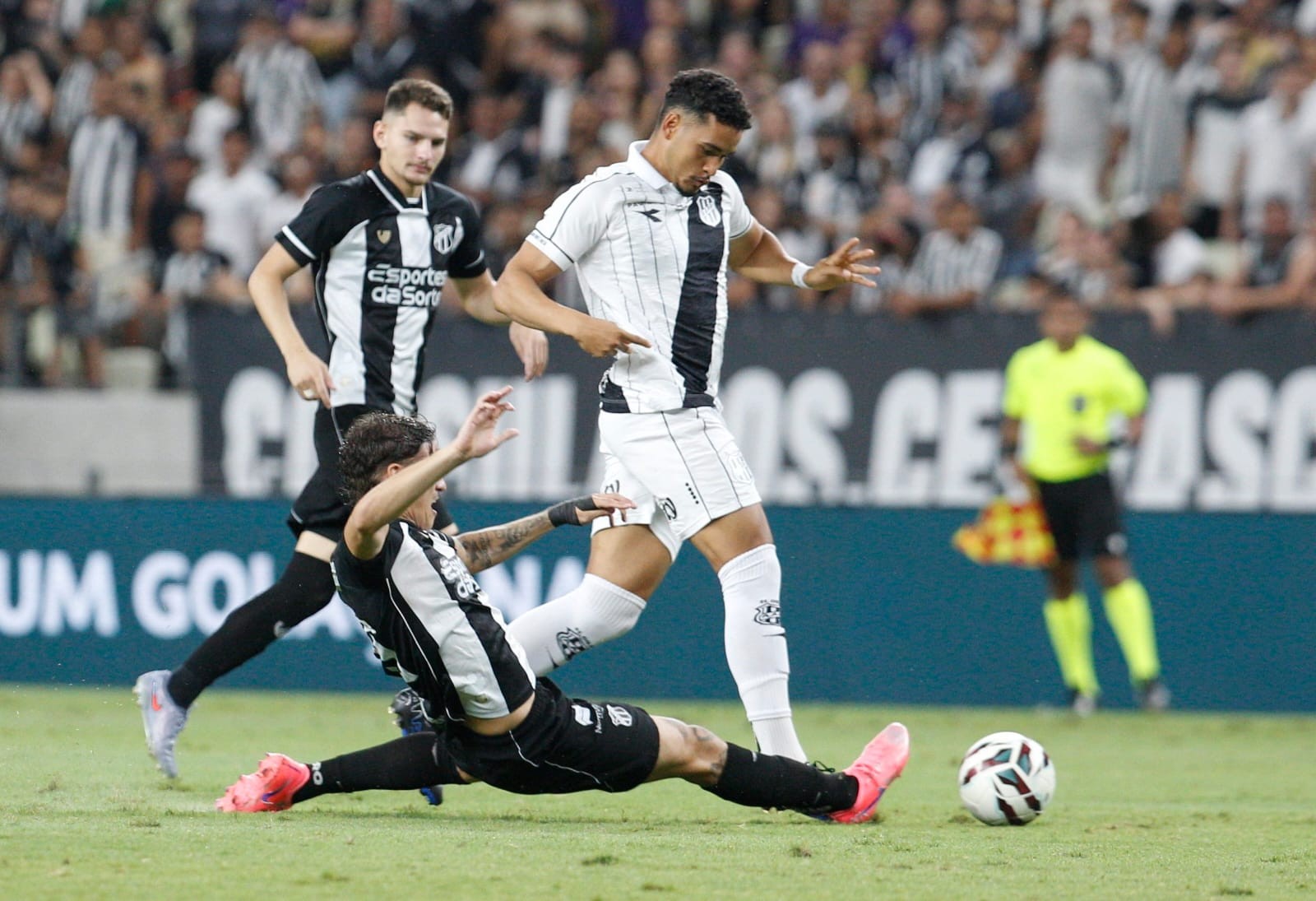 Atuações da Ponte: expulsão de Júlio e gols perdidos marcam derrota para o Ceará; dê suas notas