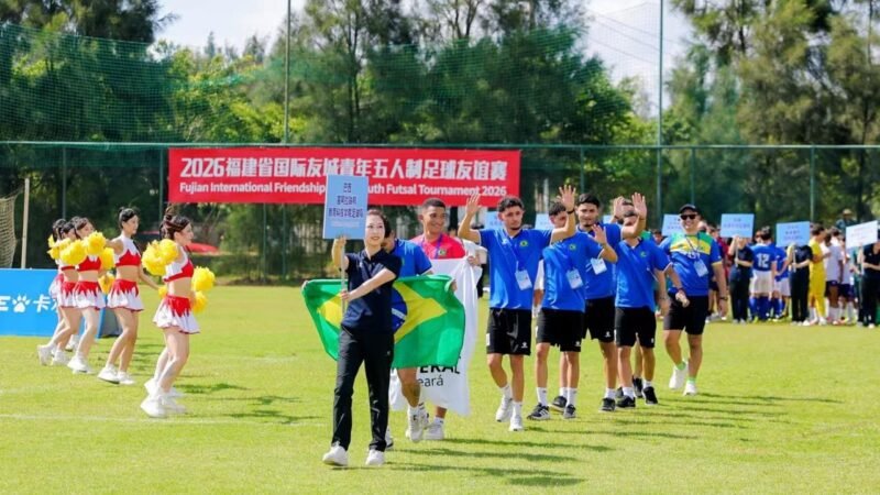 Cearenses são campeões na China no futsal adaptado à grama