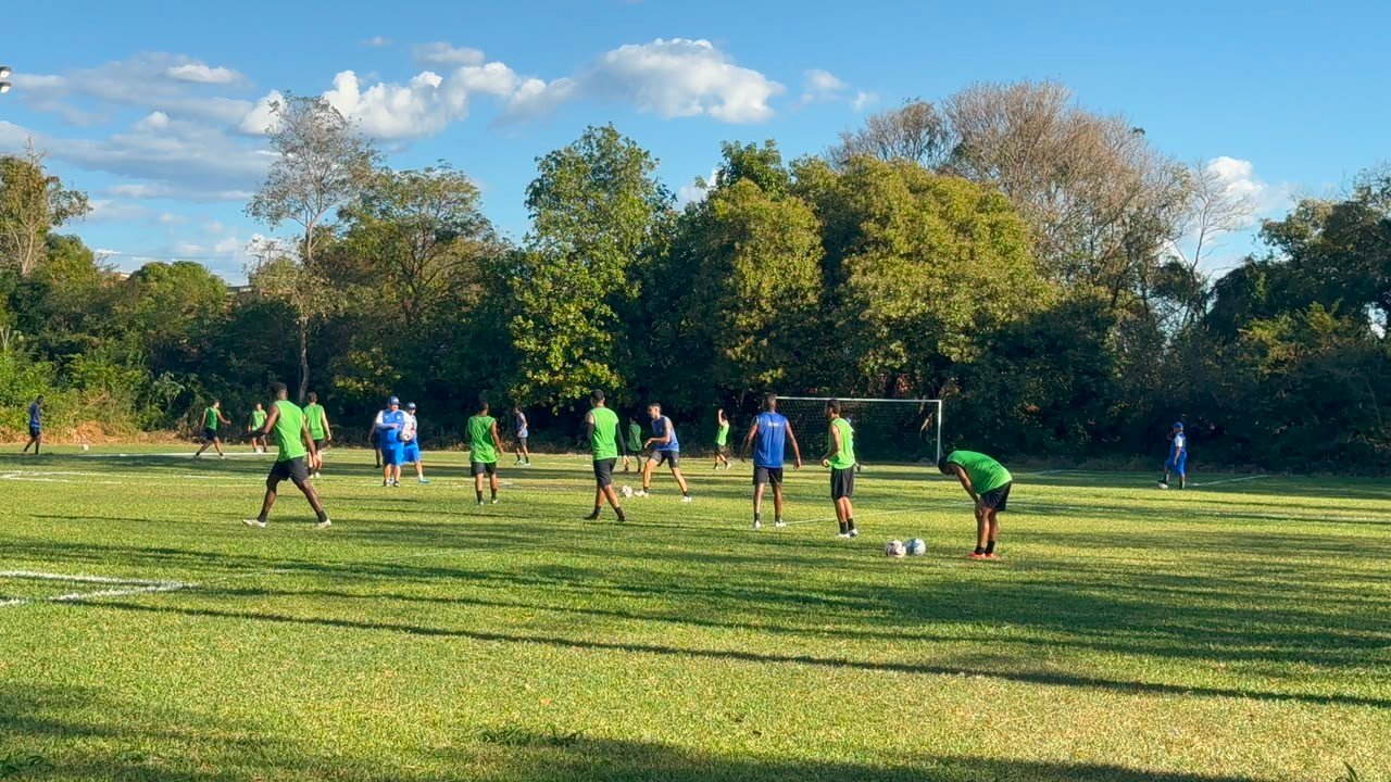 Comercial-PI integra dois jogadores ao elenco e aguarda a chegada de mais três atletas
