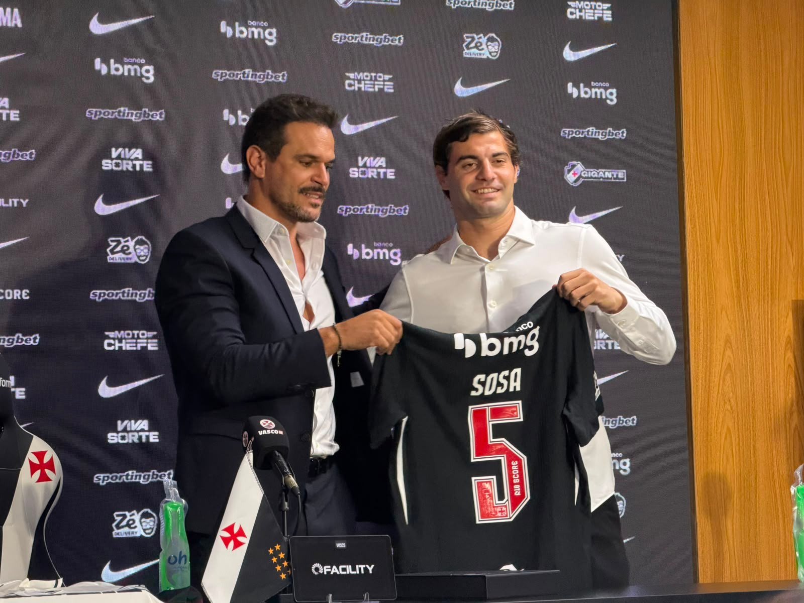 Sosa é apresentado no Vasco e cita importância de jogo contra o Santos: “Uma final”