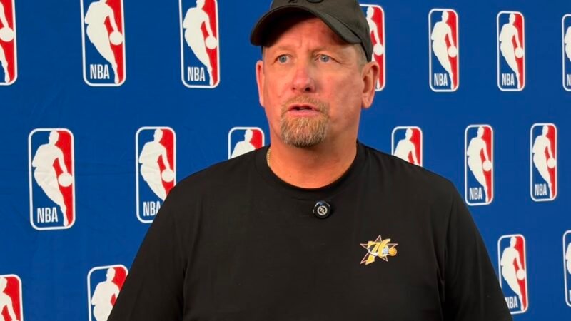 Chegada de LeBron James foi presente de aniversário para técnico dos 76ers; entenda