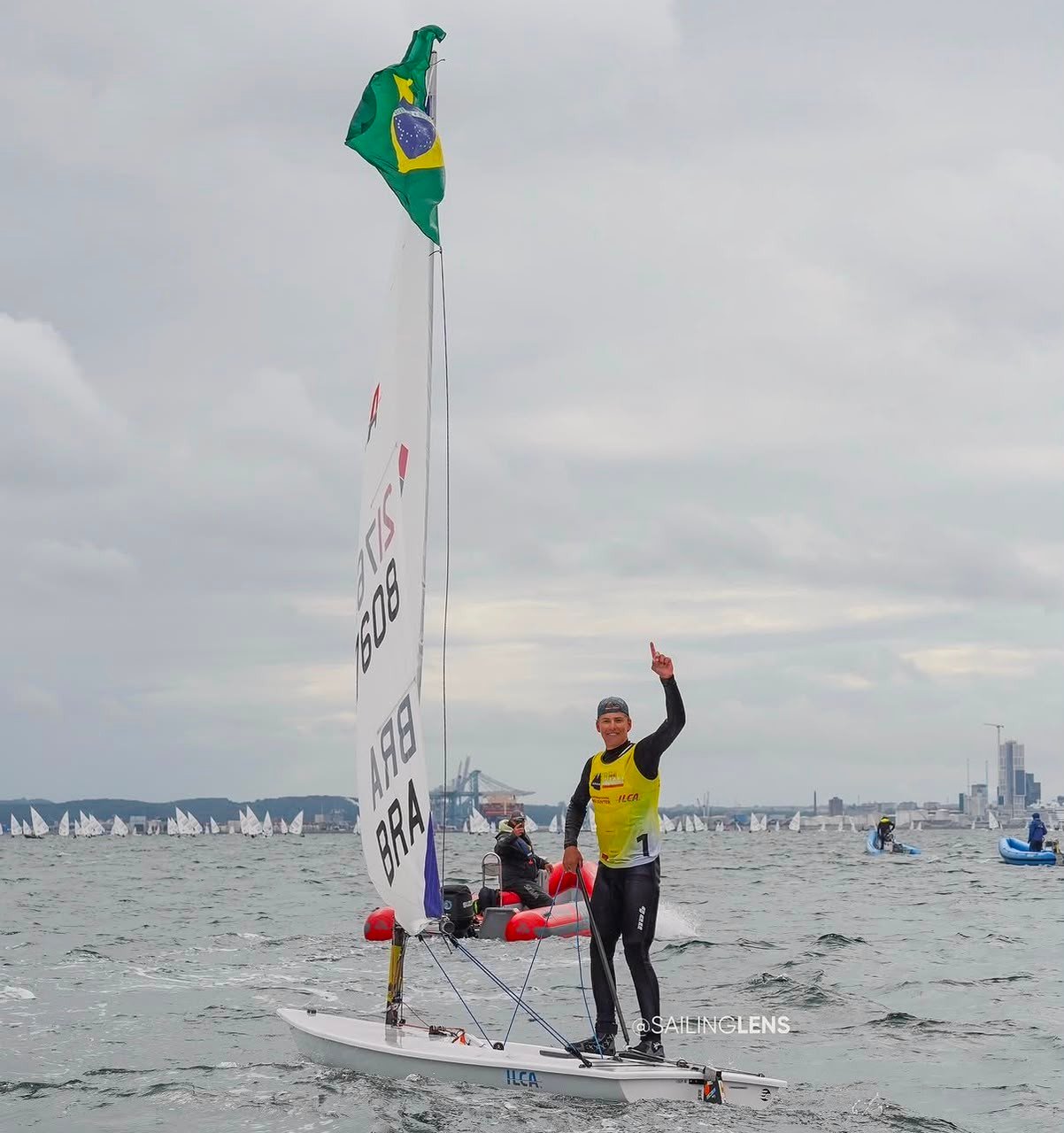 Filho de Robert Scheidt é campeão Mundial Sub19 de Vela