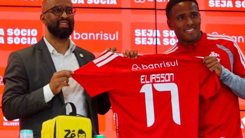 Apresentado no Inter, Eliasson realiza sonho no Brasil: “Futebol brasileiro é especial”