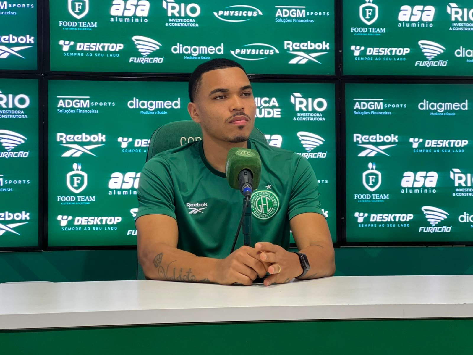 Jonathan Costa minimiza desgaste no elenco do Guarani e mira classificação: “Grupo está fechado”