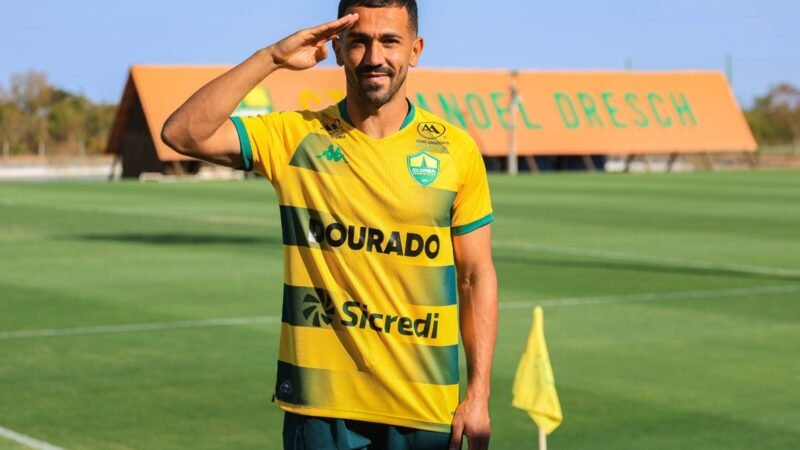 Cuiabá oficializa contratação do atacante Ramon, do Gama