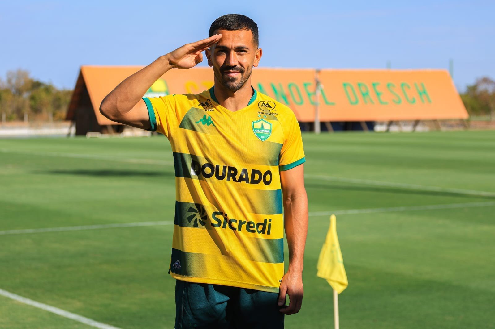 Cuiabá oficializa contratação do atacante Ramon, do Gama