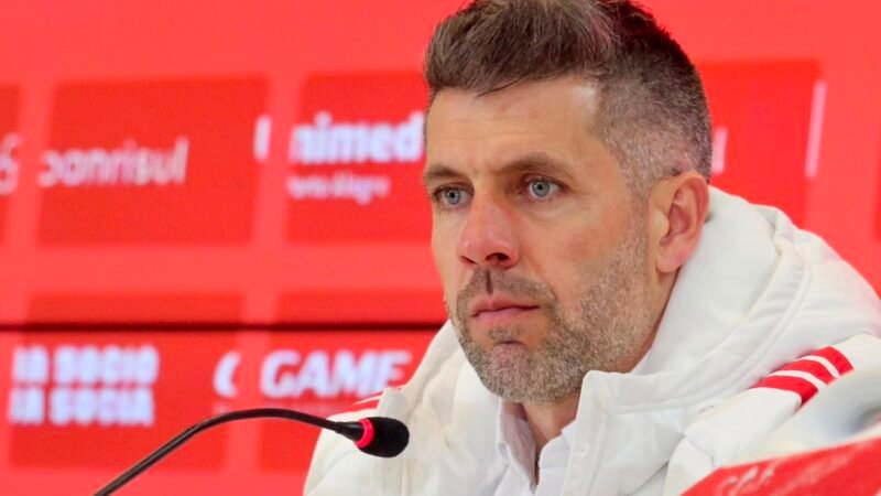Pezzolano admite que precisa tirar mais do Inter e explica uso de zagueiro como centroavante