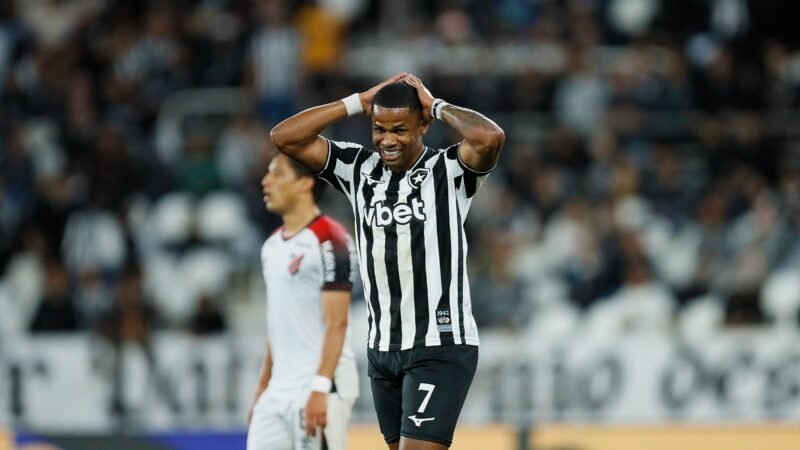 Análise: derrota do Botafogo é marcada por reação tardia e falta de senso de urgência