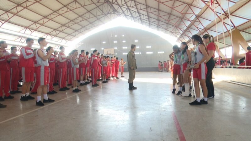 Time do Colégio Militar Dom Pedro II é recebido com homenagem no Acre após prata nos JEBs Sub-18